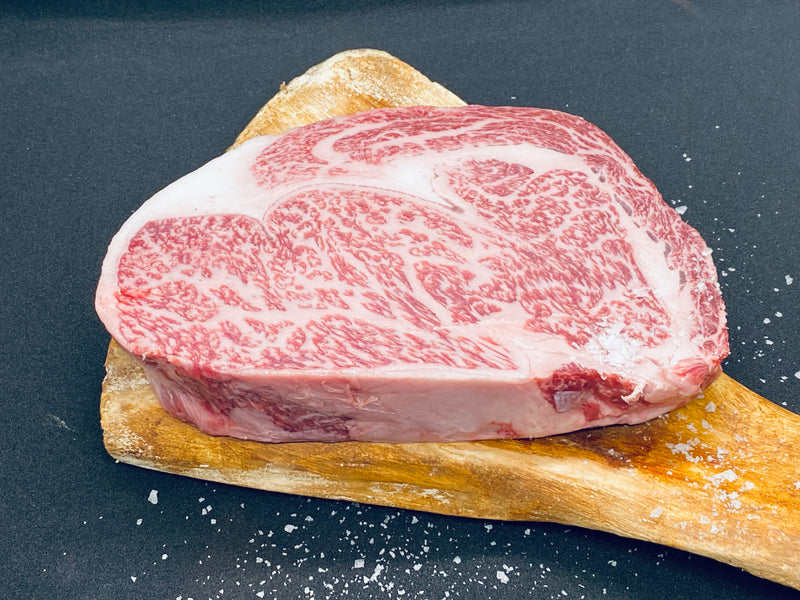 Japanisches A5 Wagyu Summo Rindfleisch Ribeye Steak